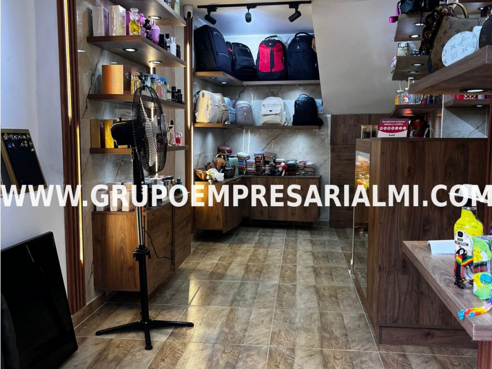 AMPLIA CASA COMERCIAL EN VENTA - SECTOR SAN JAVIER COD: 32644