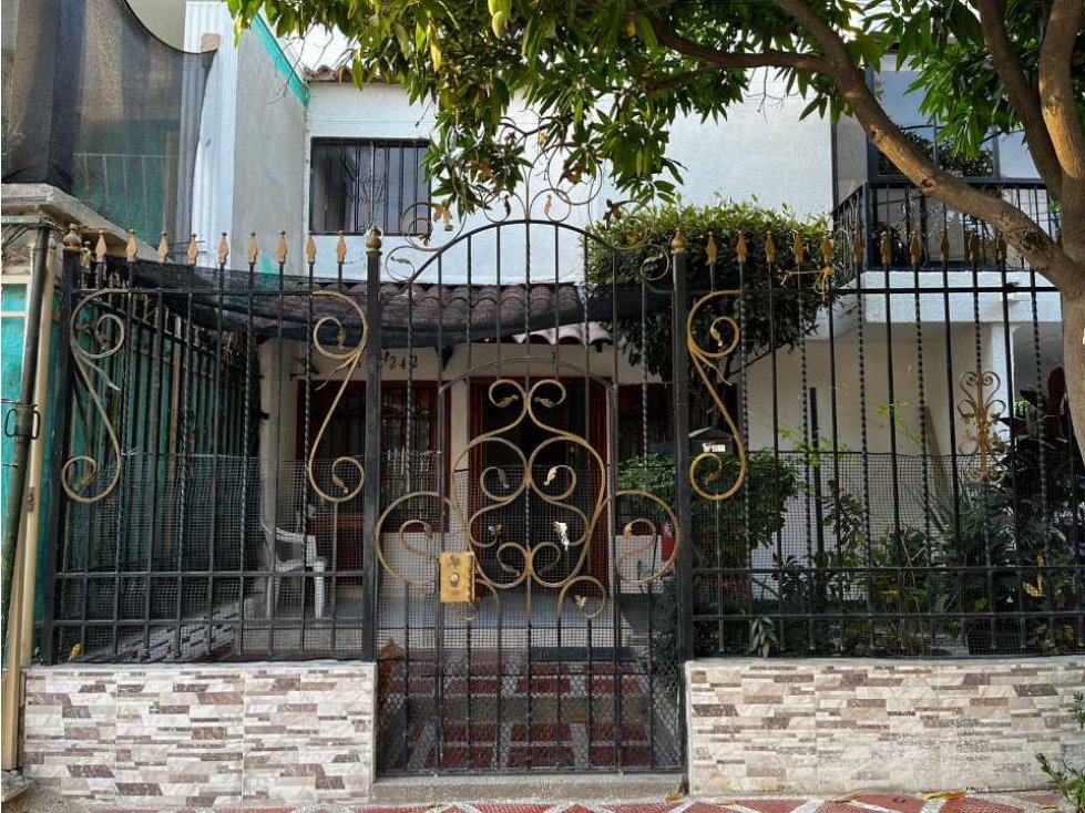 Se vende amplia casa esquinera de 2 pisos, 165m2, boulevar de la 19 — foto 3