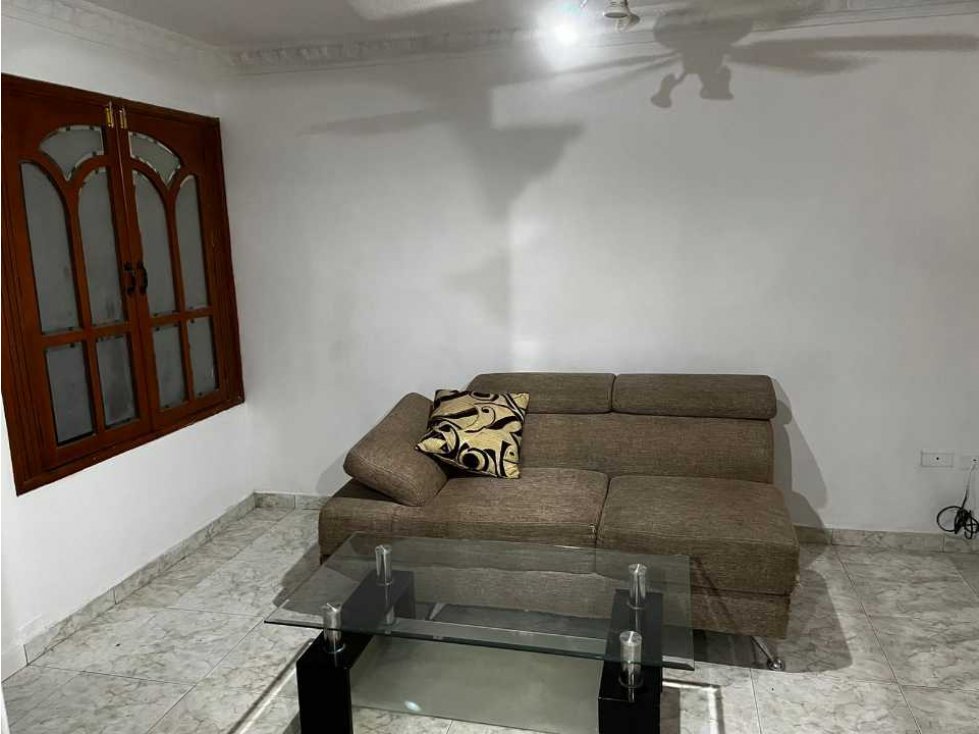 Se vende amplia casa esquinera de 2 pisos, 165m2, boulevar de la 19 — foto 4
