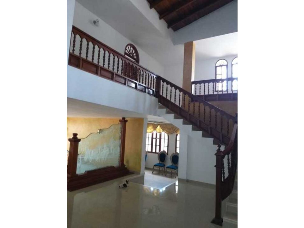 Se vende o se arrienda amplia casa de 2 pisos, 520m2, el jardin — foto 5