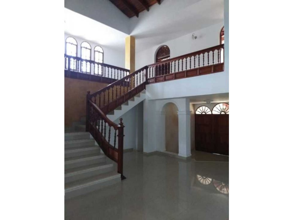 Se vende o se arrienda amplia casa de 2 pisos, 520m2, el jardin — foto 6