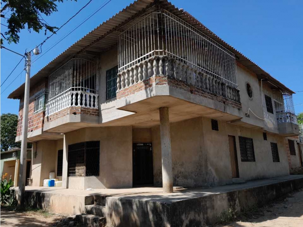 Gran propiedad de 3 casas con 500m2 + lote de 217 m2, aeromar — foto 6