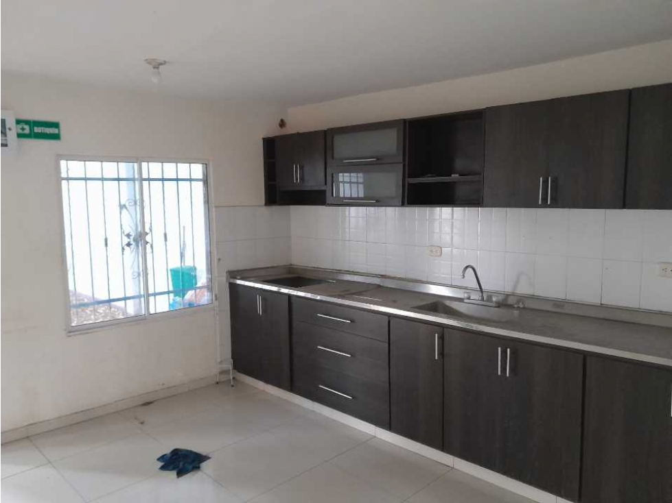 Amplia casa de 2 pisos con gran terreno de 297m2, el porvenir — foto 5