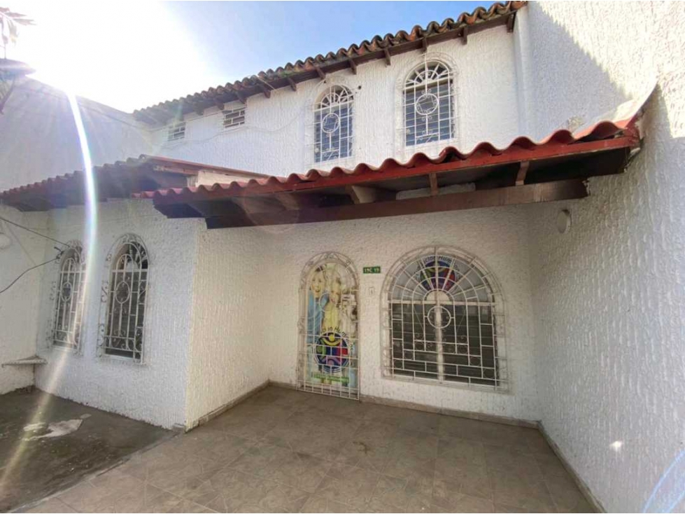 Amplia casa de 2 pisos con gran terreno de 297m2, el porvenir — foto 2