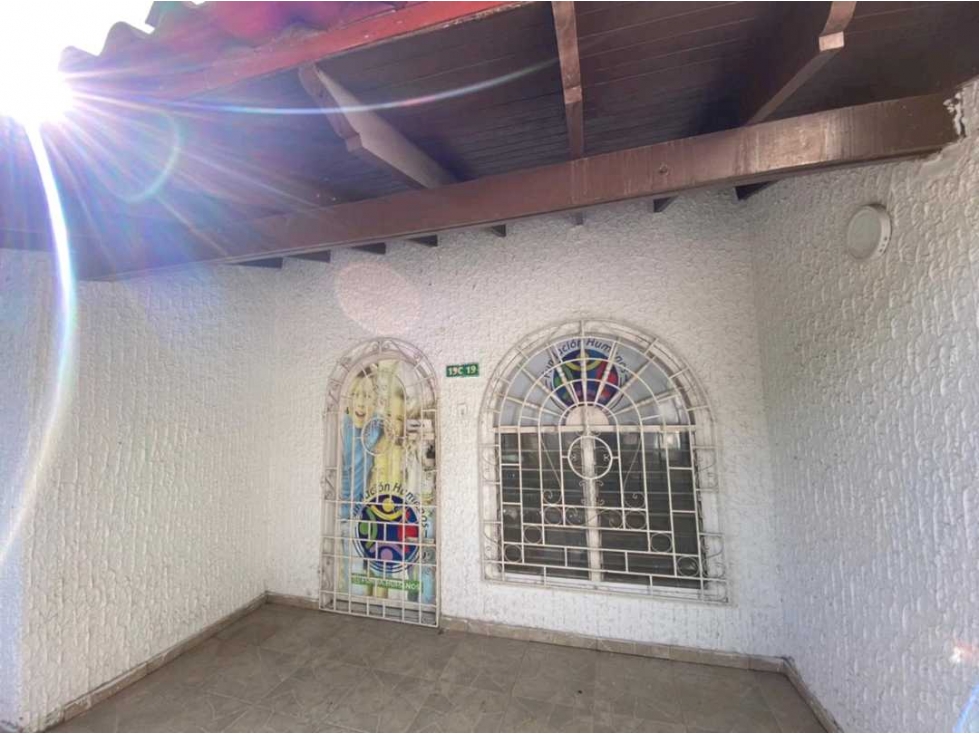 Amplia casa de 2 pisos con gran terreno de 297m2, el porvenir — foto 3
