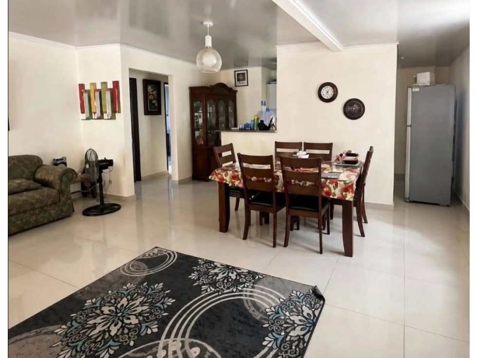 CASA FAMILIAR EN VENTA CIUDAD DEL LAGO (C.P) — foto 2