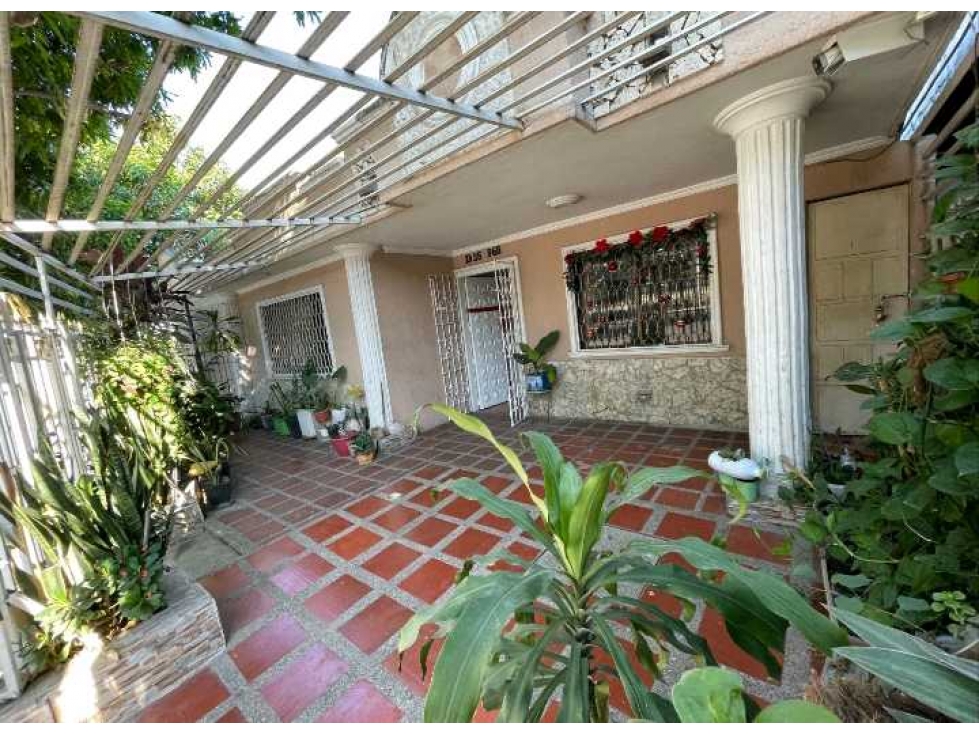 Amplia casa de un piso con local comercial en Santa Marta Colombia — foto 2
