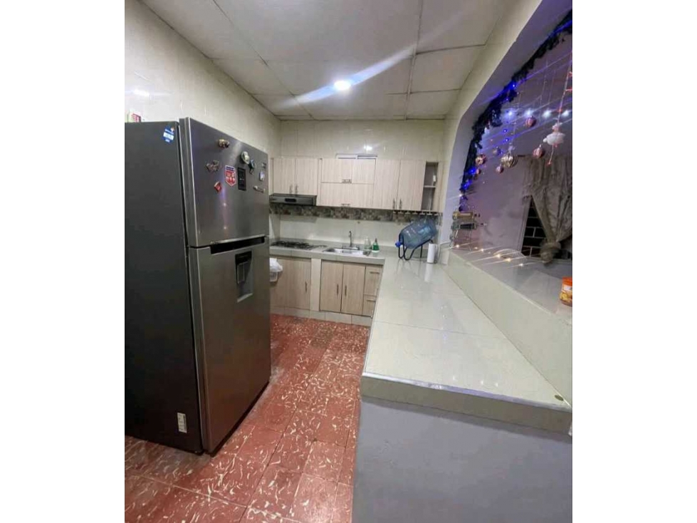 Amplia casa de un piso con local comercial en Santa Marta Colombia — foto 6