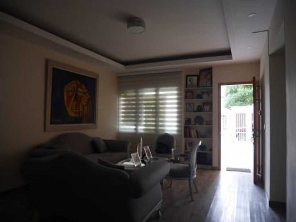 Amplia Casa en el Barrio el jardin Santa Marta — foto 3