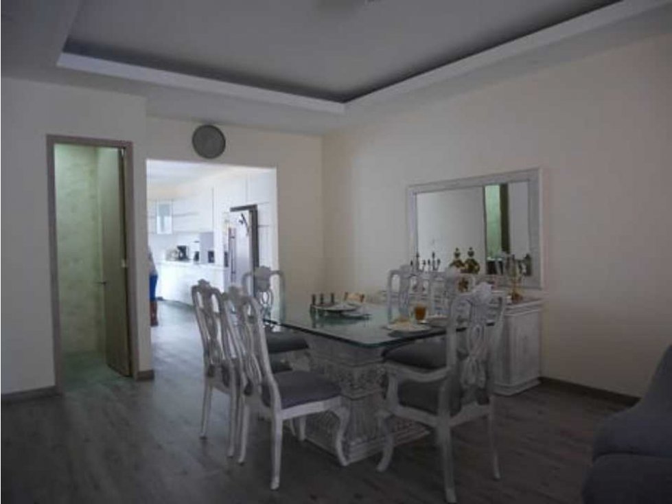 Amplia Casa en el Barrio el jardin Santa Marta — foto 5