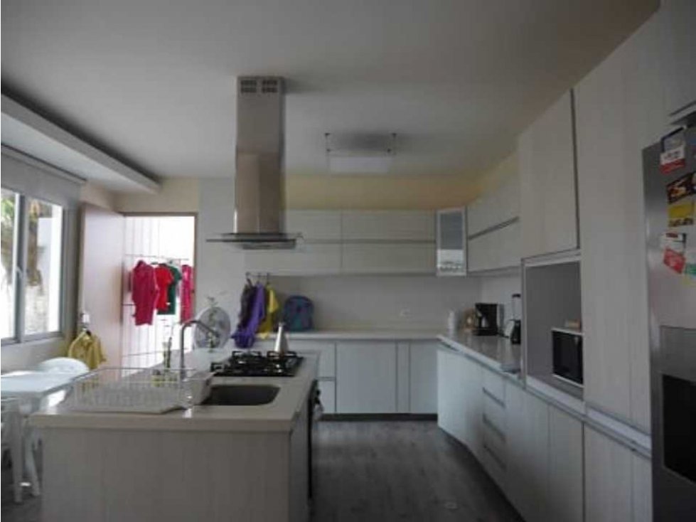 Amplia Casa en el Barrio el jardin Santa Marta — foto 6