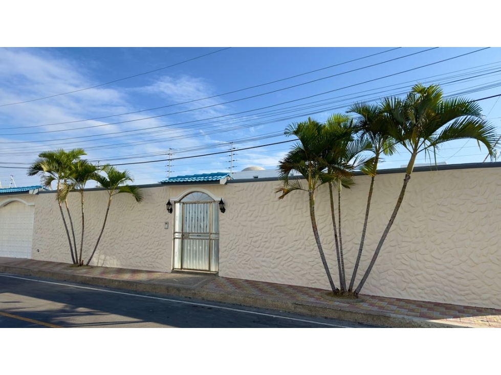 AMPLIA CASA EN LA VÍA MANTA - JARAMIJO, URB HORIZONTE AZUL - 2