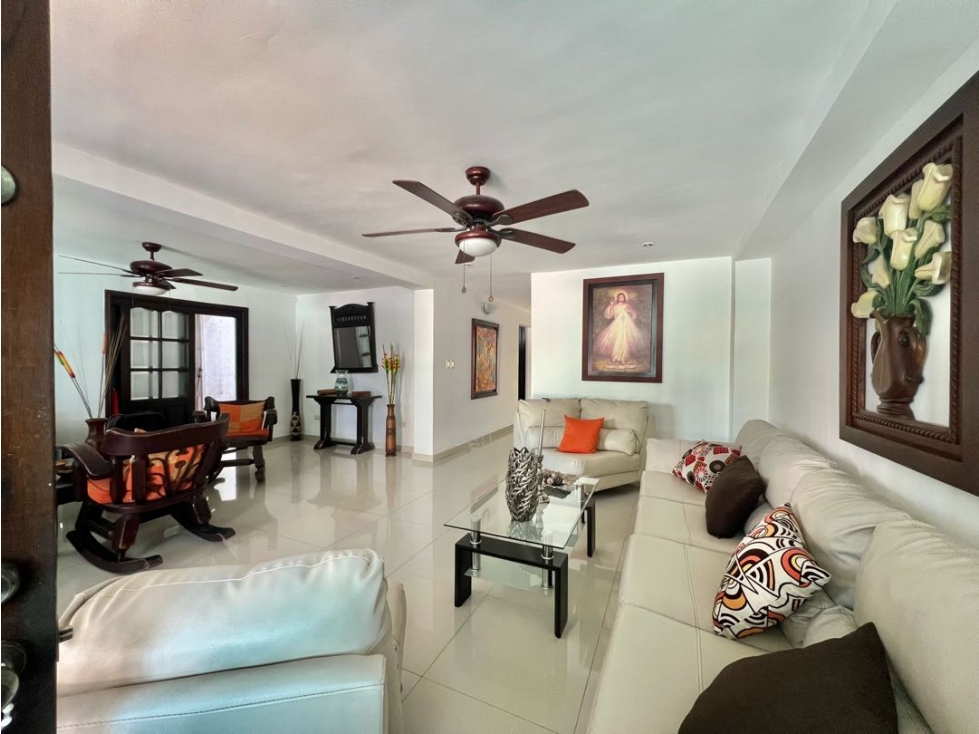 Amplia casa en venta barrio Jardin Santa Marta — foto 3