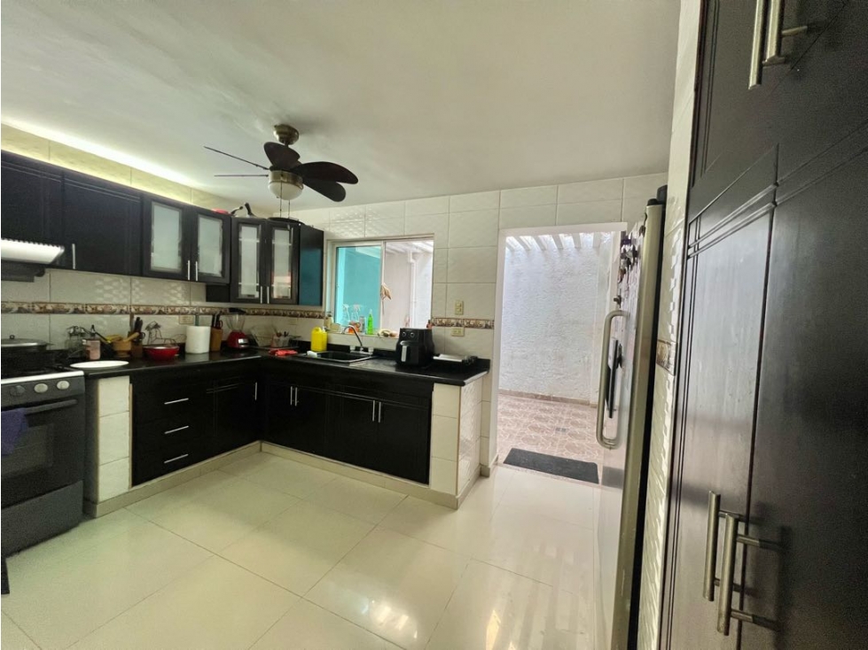 Amplia casa en venta barrio Jardin Santa Marta — foto 6