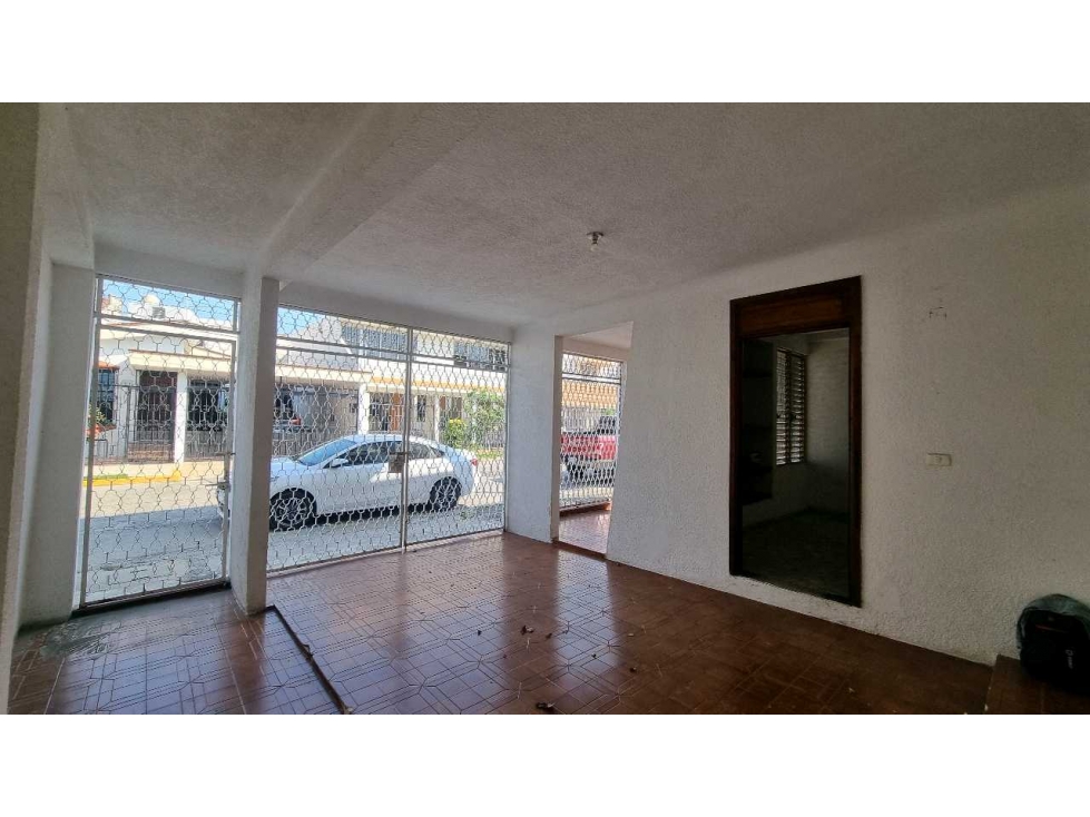 Amplia Casa en Venta, Col Guadalupe.cerva de la UVM Villahermosa. - 4