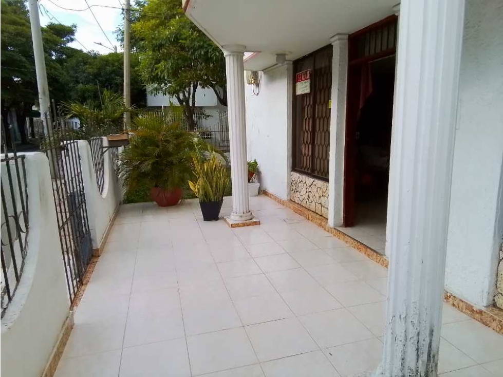 Amplia casa en zona céntrica de Santa Marta — foto 2