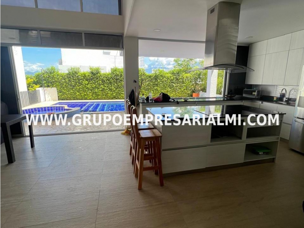 AMPLIA CASA FINCA EN VENTA - SECTOR SANTA FE COD: 31918 - 2