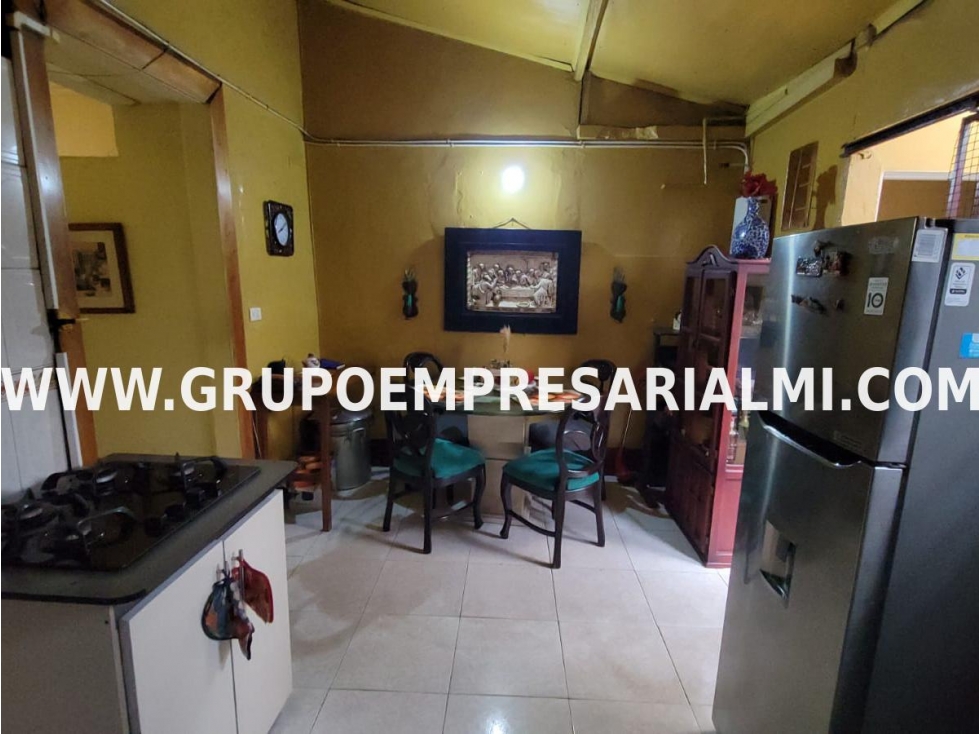 AMPLIA CASA LOTE EN VENTA - SECTOR LA AMÉRICA COD: 31772 — foto 3