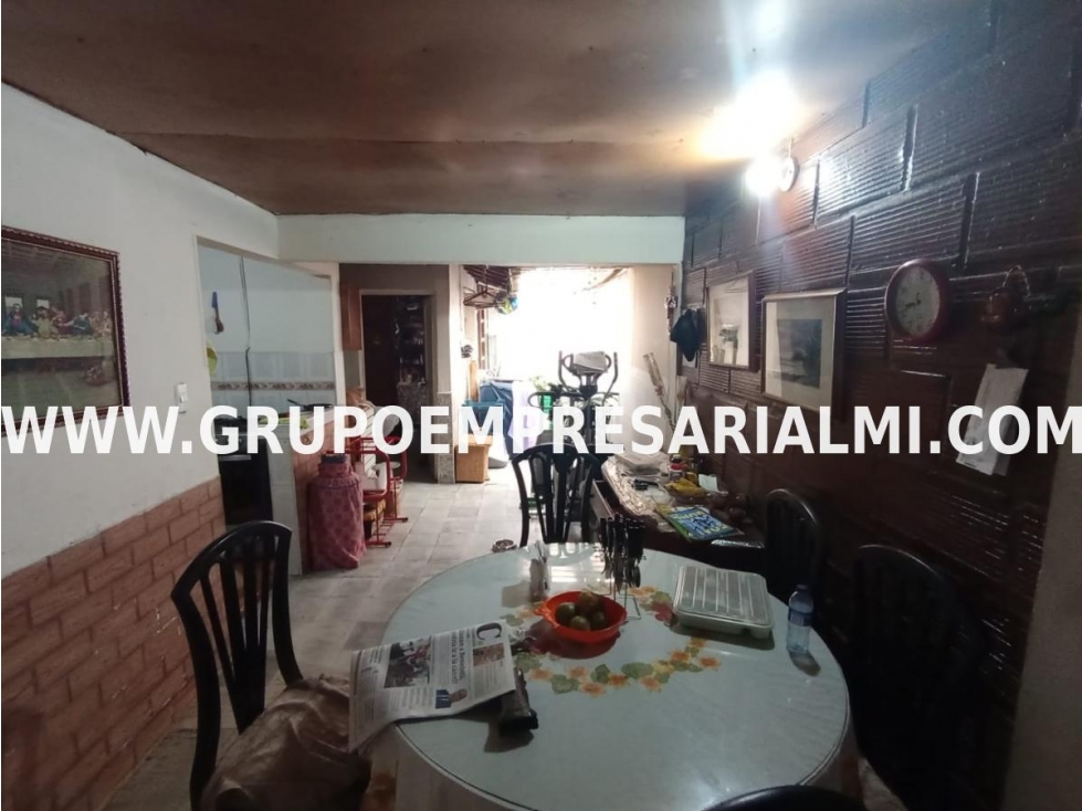 AMPLIA CASA LOTE EN VENTA - SECTOR LOS ALPES COD: 33345 — foto 2
