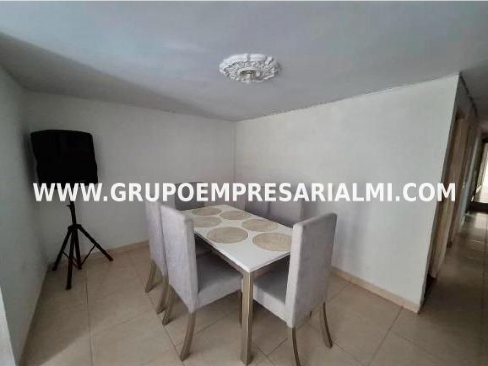 AMPLIA CASA LOTE EN VENTA - SECTOR MANRIQUE COD: 33809