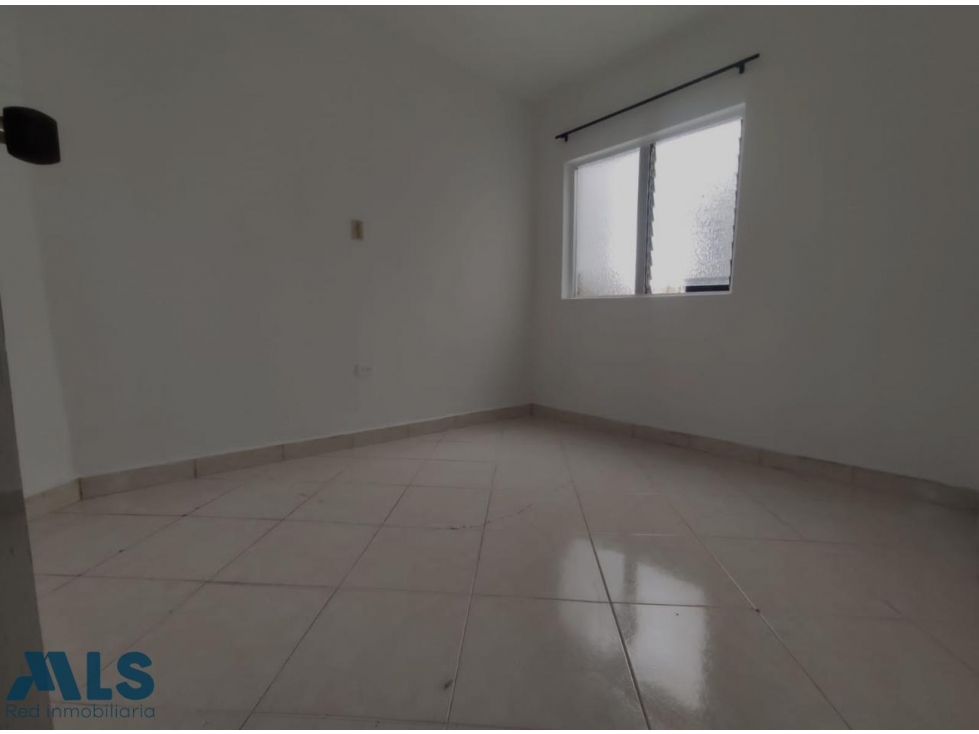 AMPLIA CASA PARA VIVIENDA O COMERCIO(MLS#245748) - 5