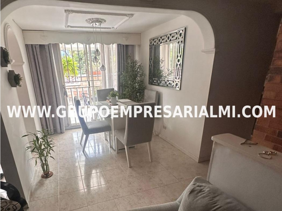 AMPLIA CASA UNIFAMILIAR EN VENTA - SECTOR LA MOTA COD: 33717