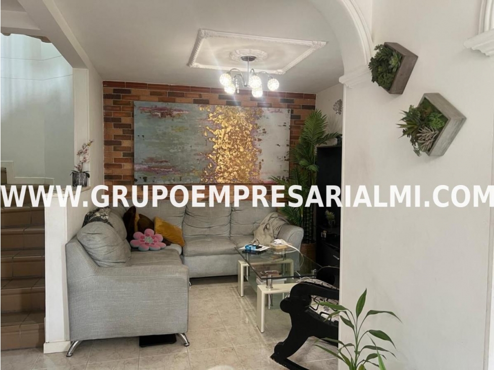 AMPLIA CASA UNIFAMILIAR EN VENTA - SECTOR LA MOTA COD: 33717 — foto 2