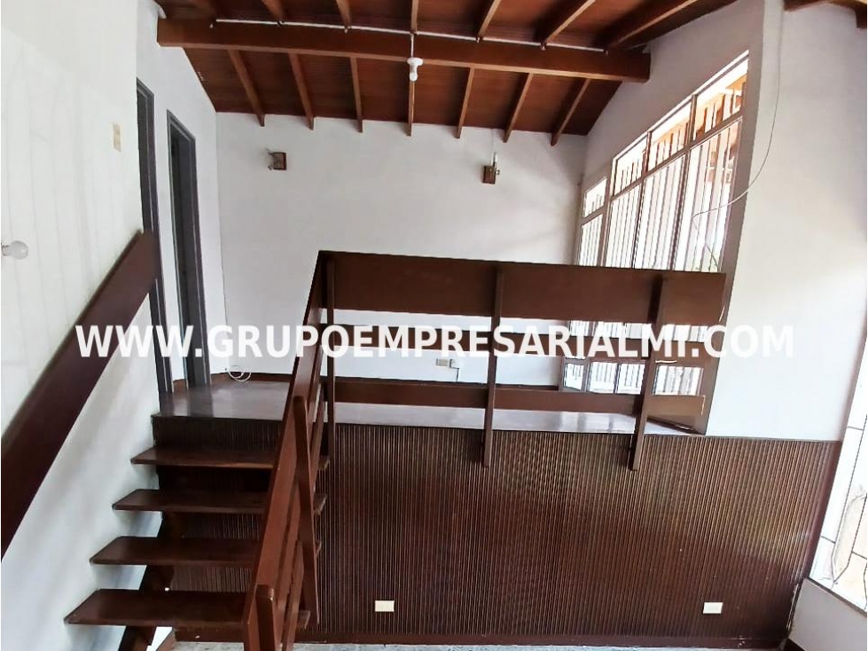 AMPLIA CASA UNIFAMILIAR EN VENTA - SECTOR LAURELES CODIGO: COD: 33732 — foto 3