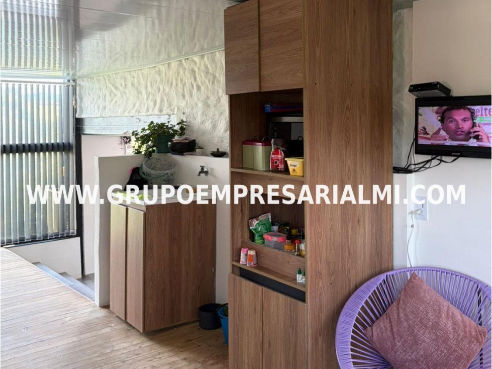 AMPLIA CASA UNIFAMILIAR EN VENTA - SECTOR EL CARMIN COD: 33885 — foto 6