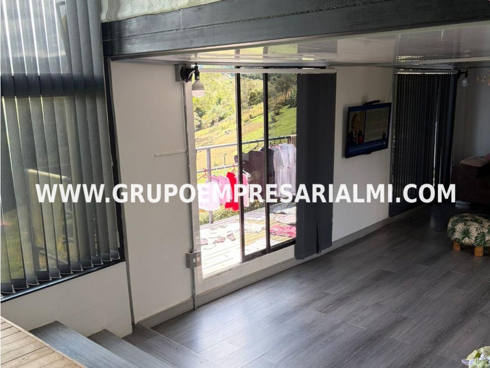 AMPLIA CASA UNIFAMILIAR EN VENTA - SECTOR EL CARMIN COD: 33885 — foto 2