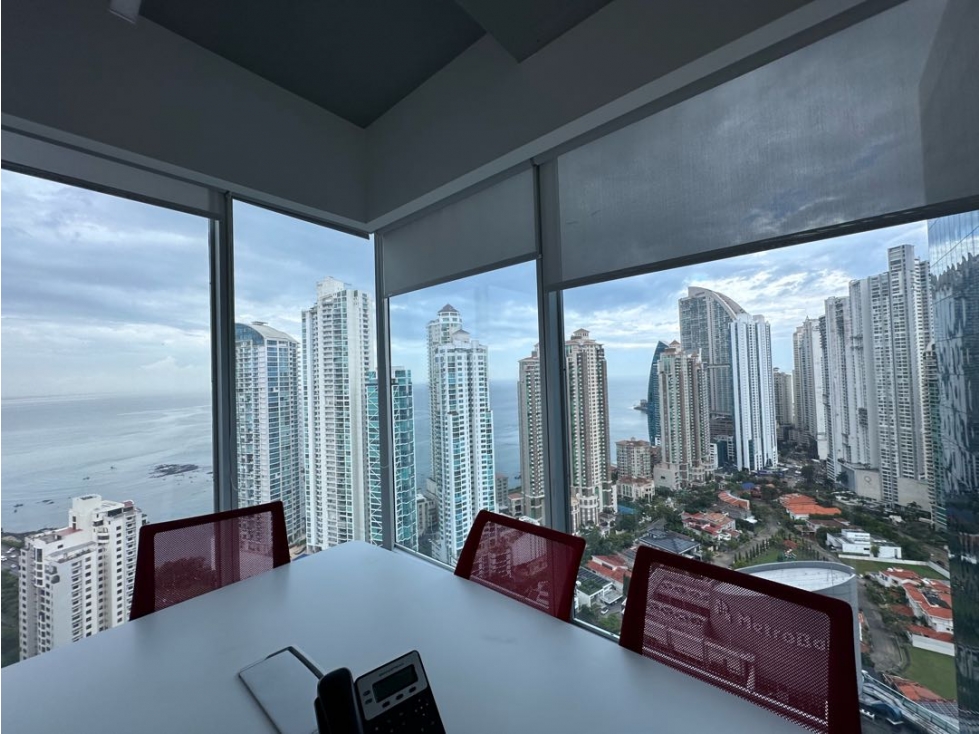 AMPLIA OFICINA AMOBLADA EN ALQUILER OCEANÍA BUSSINESS PLAZA 249m2