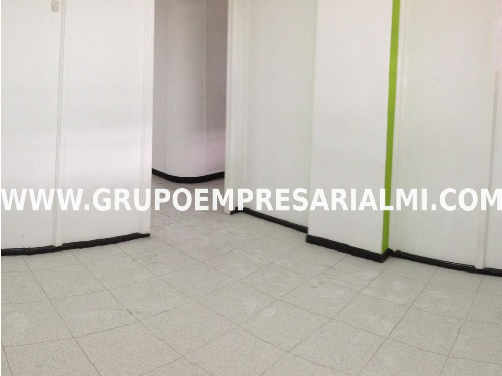 AMPLIA OFICINA EN ARRENDAMIENTO - SECTOR SURAMERICANA COD: 33572 - 3