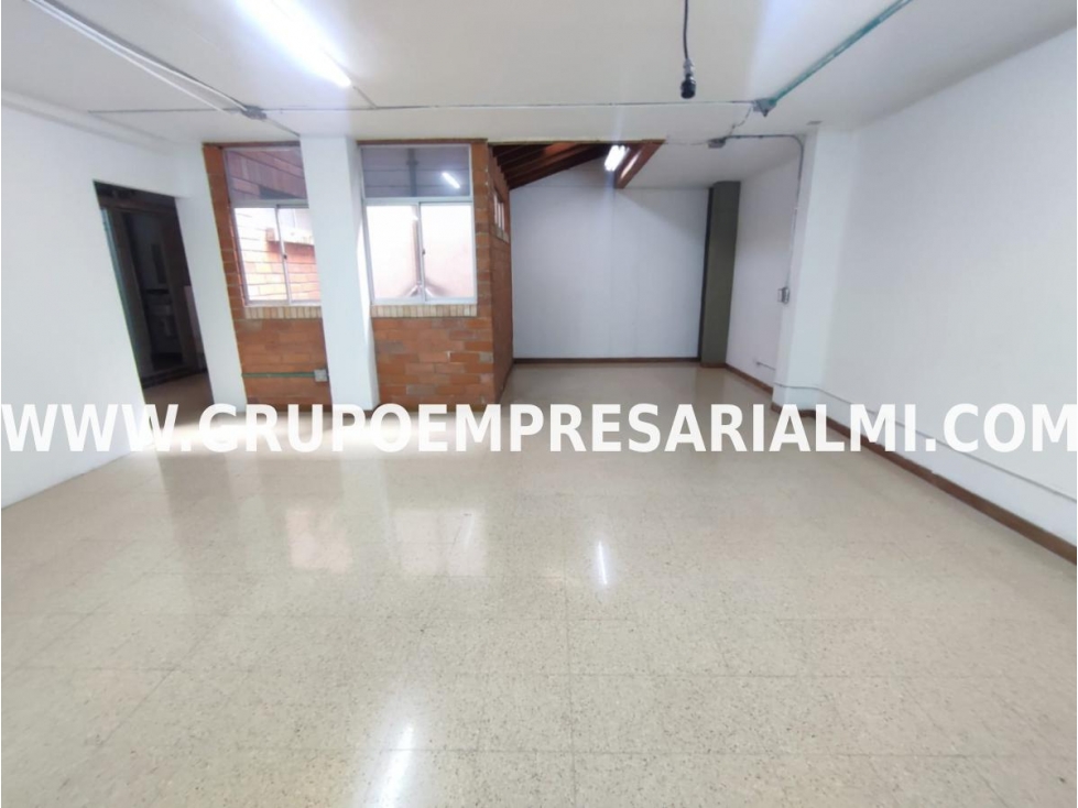 AMPLIA OFICINA EN ARRIENDO - SECTOR BELÉN COD: 32762