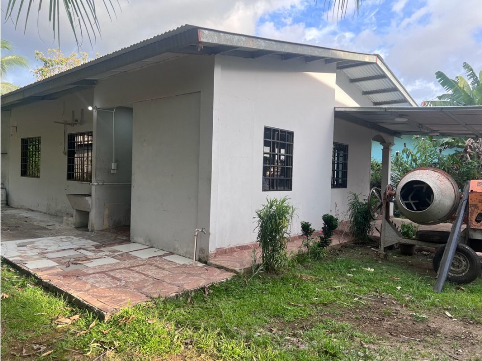 Amplia residencia a la venta en David — foto 2
