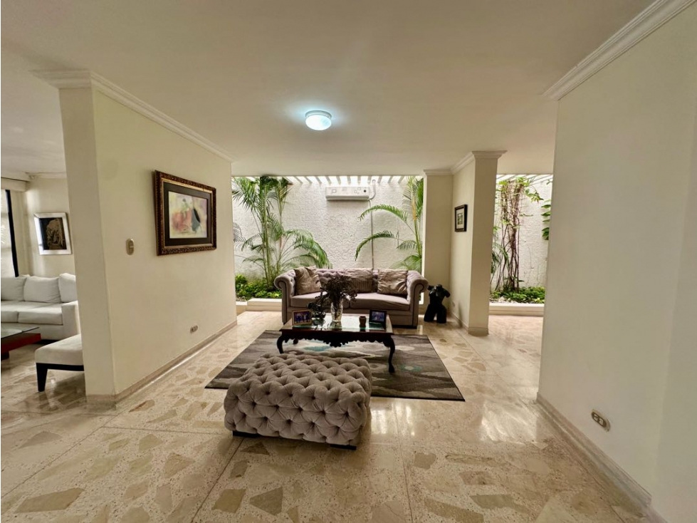 ELEGANTE CASA EN VENTA DE DOS PISOS EN VILLA SANTOS — foto 2