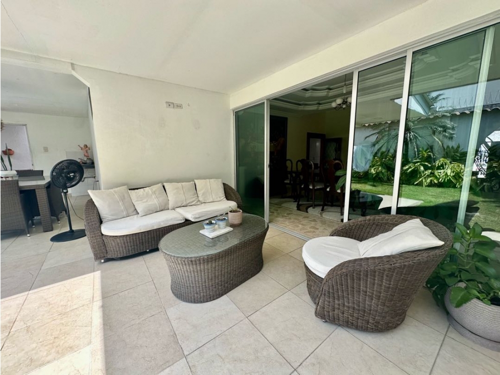 ELEGANTE CASA EN VENTA DE DOS PISOS EN VILLA SANTOS — foto 5