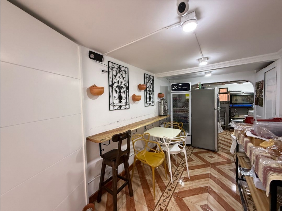 AMPLIA CASA UNIFAMILIAR EN VENTA EN NIQUIA CON LOCAL COMERCIAL — foto 4