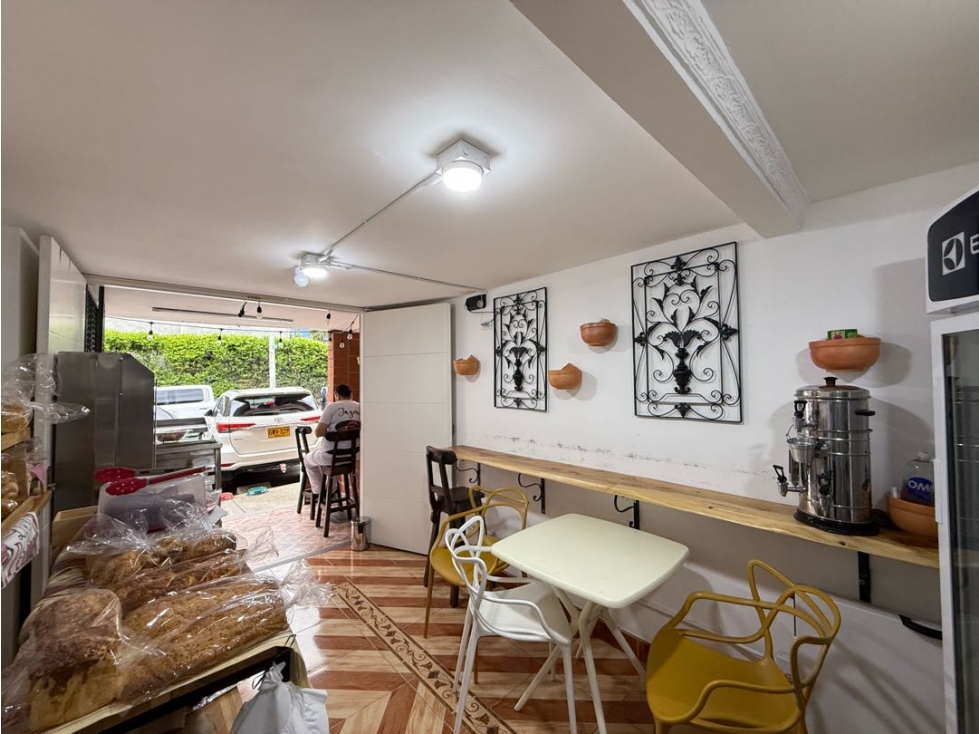 AMPLIA CASA UNIFAMILIAR EN VENTA EN NIQUIA CON LOCAL COMERCIAL — foto 5