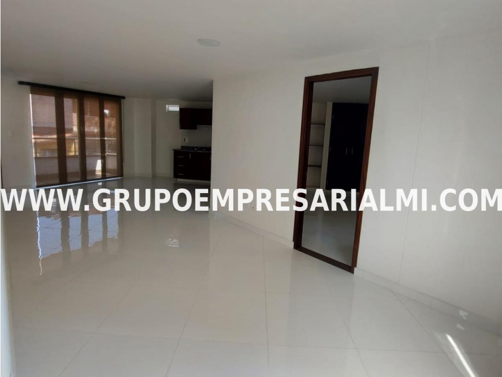 AMPLIO APARTAESTUDIO EN ARRIENDO - SECTOR LOMA LOS BERNAL COD: 31810 — foto 2