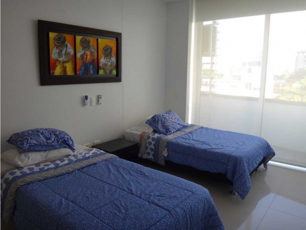 Amplio apartamento 128m2 en primera linea de mar, barrio bellavista — foto 4