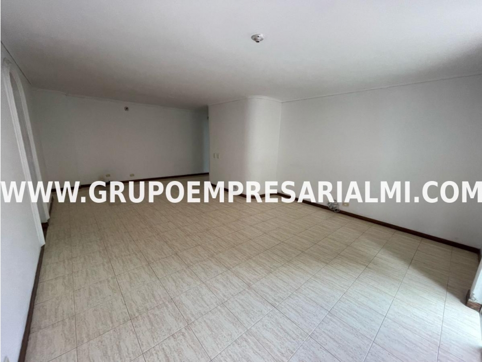 AMPLIO APARTAMENTO EN ARRIENDO - SECTOR LAURELES COD: 31749 — foto 6