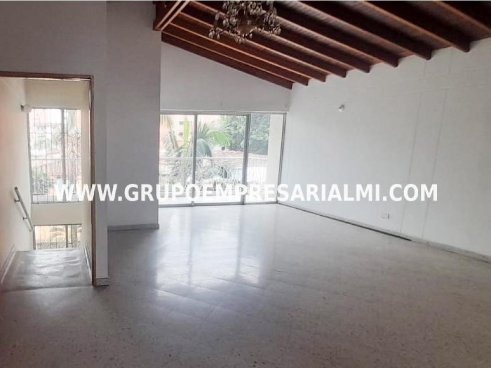 AMPLIO APARTAMENTO EN ARRIENDO - SECTOR FLORIDA NUEVA COD: 31830