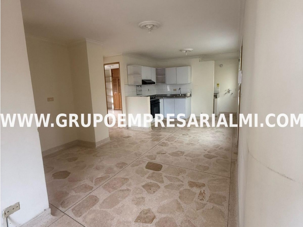 AMPLIO APARTAMENTO EN ARRIENDO - SECTOR SIMÓN BOLÍVAR COD: 31849