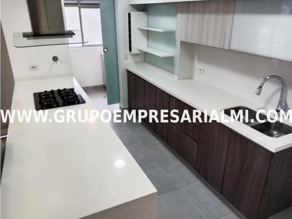 AMPLIO APARTAMENTO EN ARRIENDO - SECTOR CIUDAD DEL RIO COD: 31896 — foto 3