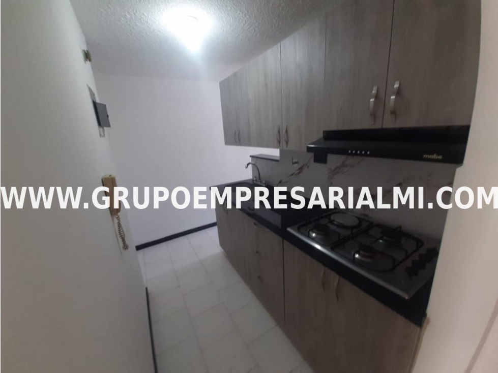AMPLIO APARTAMENTO EN ARRIENDO - SECTOR LA POLA COD: 32299 — foto 5