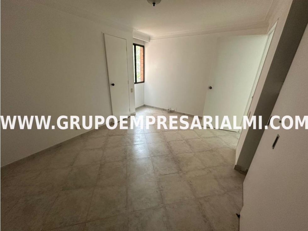 AMPLIO APARTAMENTO EN ARRIENDO - LAURELES COD: 32339 — foto 6