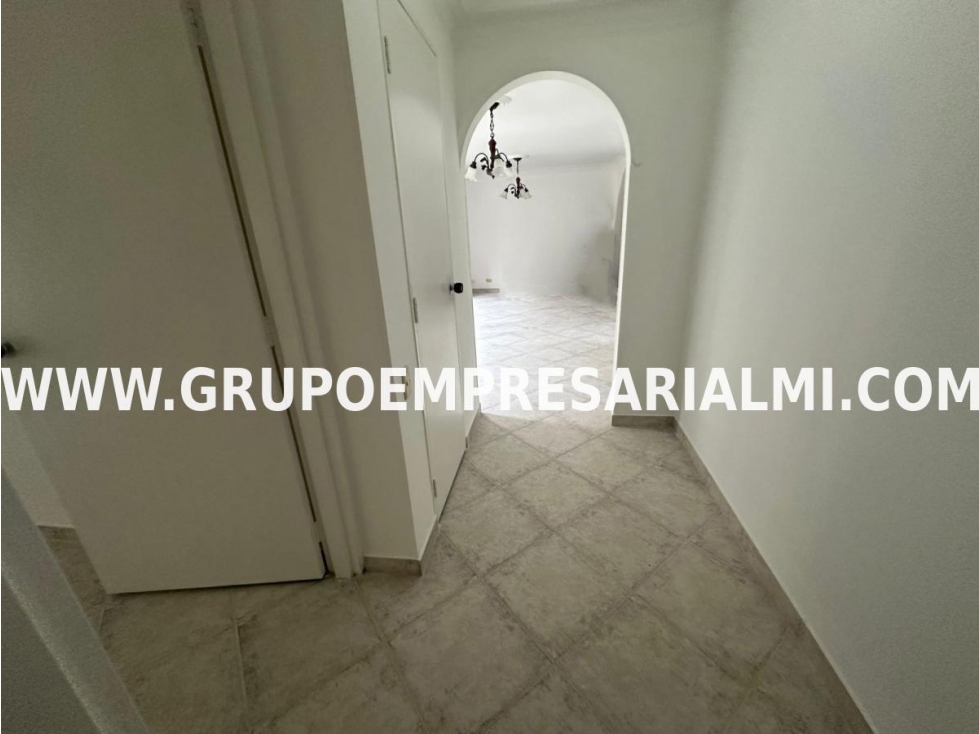 AMPLIO APARTAMENTO EN ARRIENDO - LAURELES COD: 32339 — foto 5