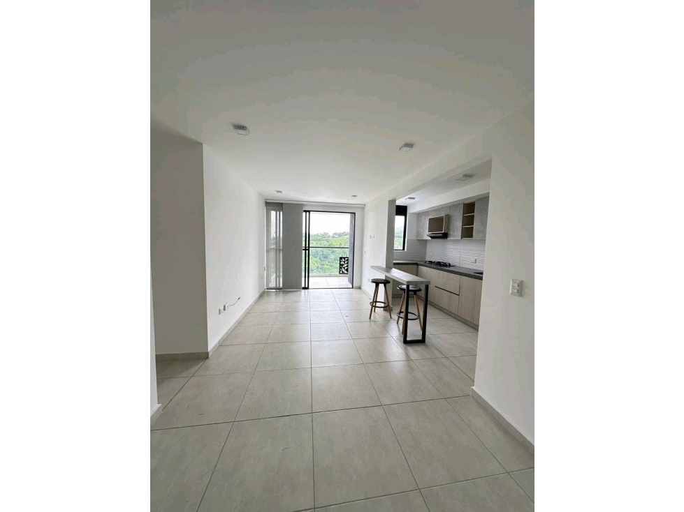 Amplio apartamento en conjunto cerrado Cerritos-Pereira