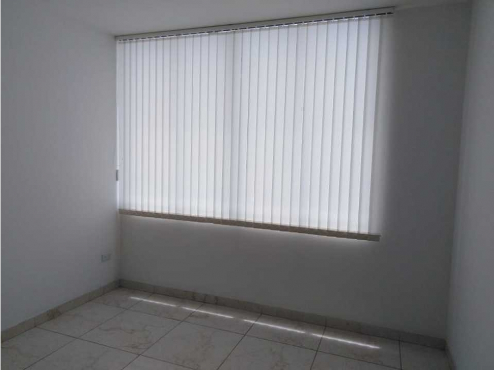 AMPLIO APARTAMENTO EN EL CENTRO DE PEREIRA — foto 4