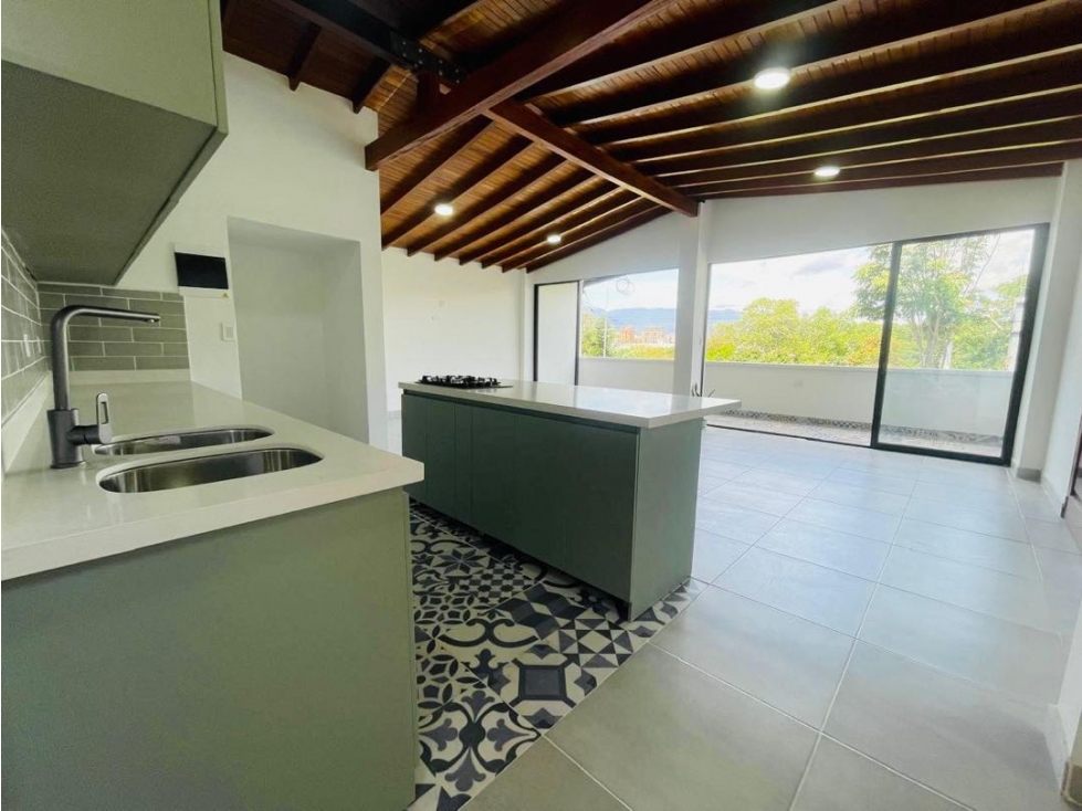 Amplio Apartamento en El Estadio totalmente remodelado